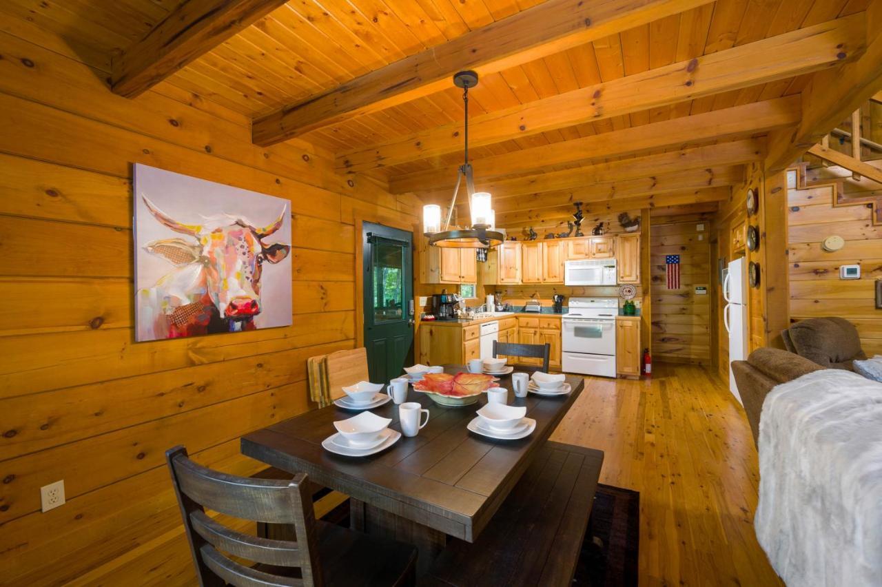 Gypsy Road - Privacy! Log Cabin With Hot Tub, Wifi, Directv And Arcade เซอเวียร์วีล ภายนอก รูปภาพ